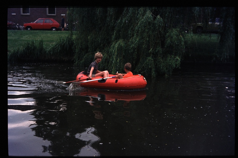 03.Delft jun 1977 Richard,Peter.JPG